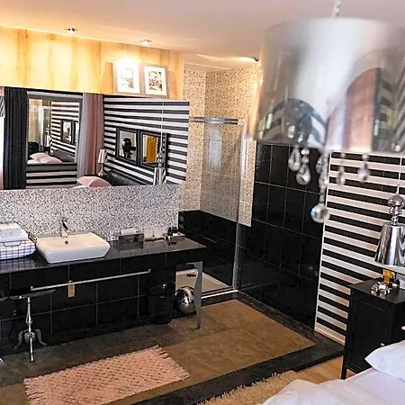 Boutique Massimos 4*