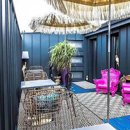 Boutique Massimos Hotel 4*